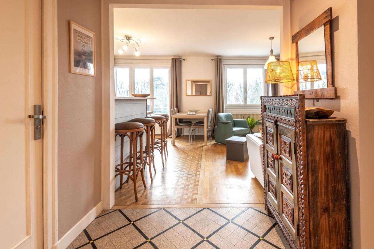 Апартаменты Petit Port Furnished Flat Анси Экстерьер фото