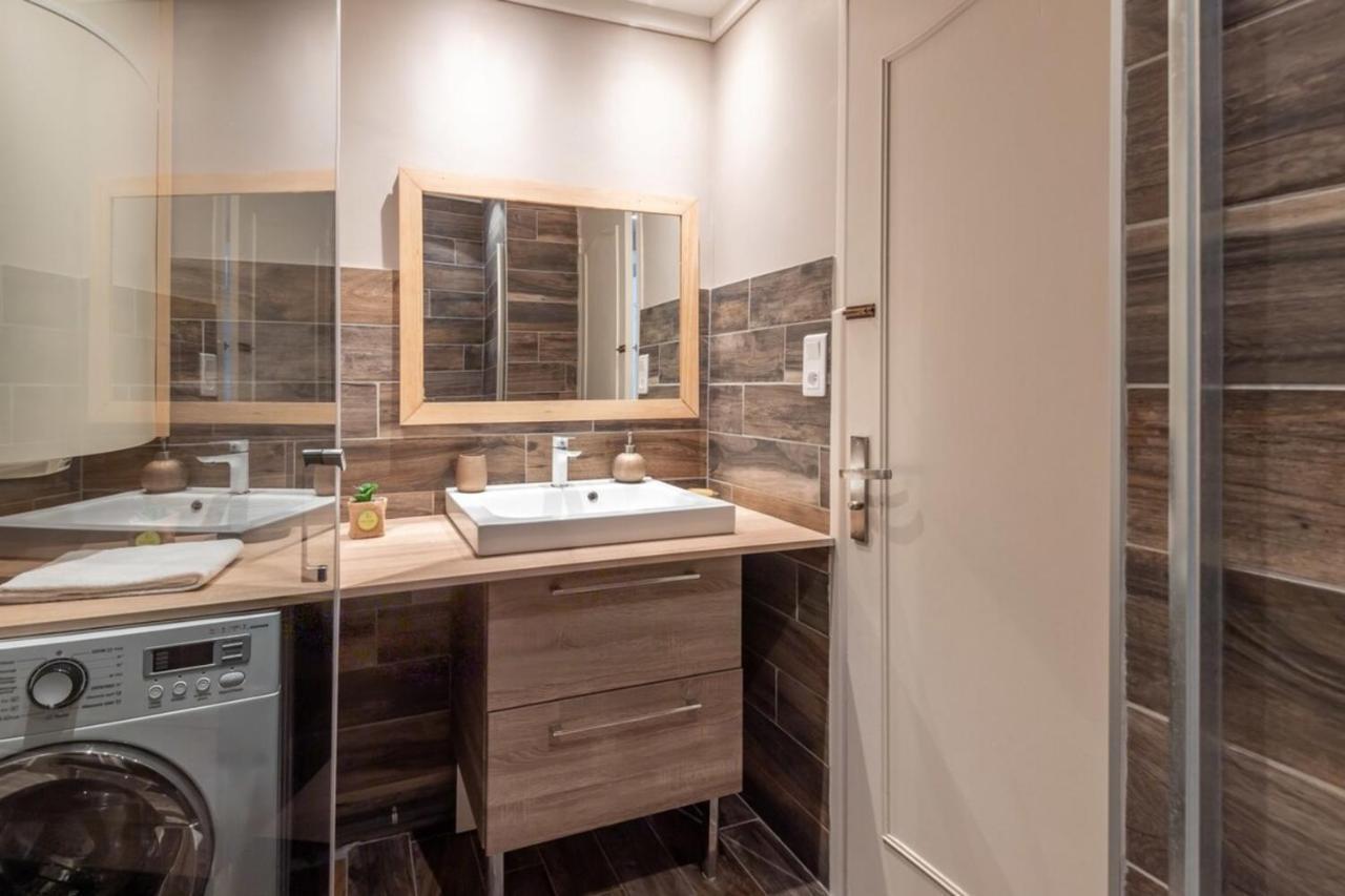 Апартаменты Petit Port Furnished Flat Анси Экстерьер фото