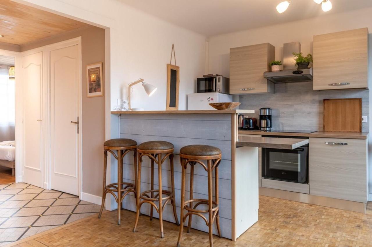 Апартаменты Petit Port Furnished Flat Анси Экстерьер фото