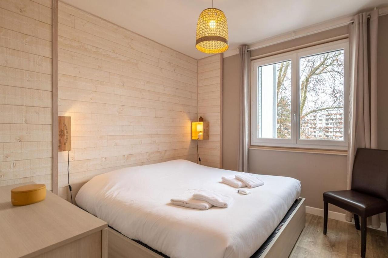 Апартаменты Petit Port Furnished Flat Анси Экстерьер фото